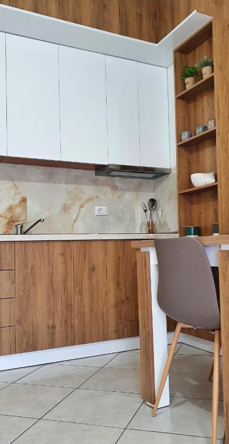 Numa Apartament Vlorë Exteriör bild